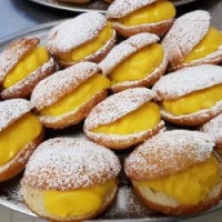 Bomboloni alla crema per celiaci